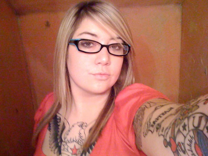 12P Hot australian babe shows her hot body looking to hook up for sex in these sexy 
