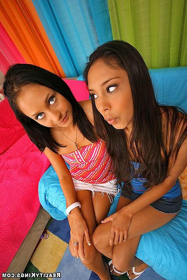 17P These 2 sexy 18 yr olds are fucking the shit outta this lucky guy