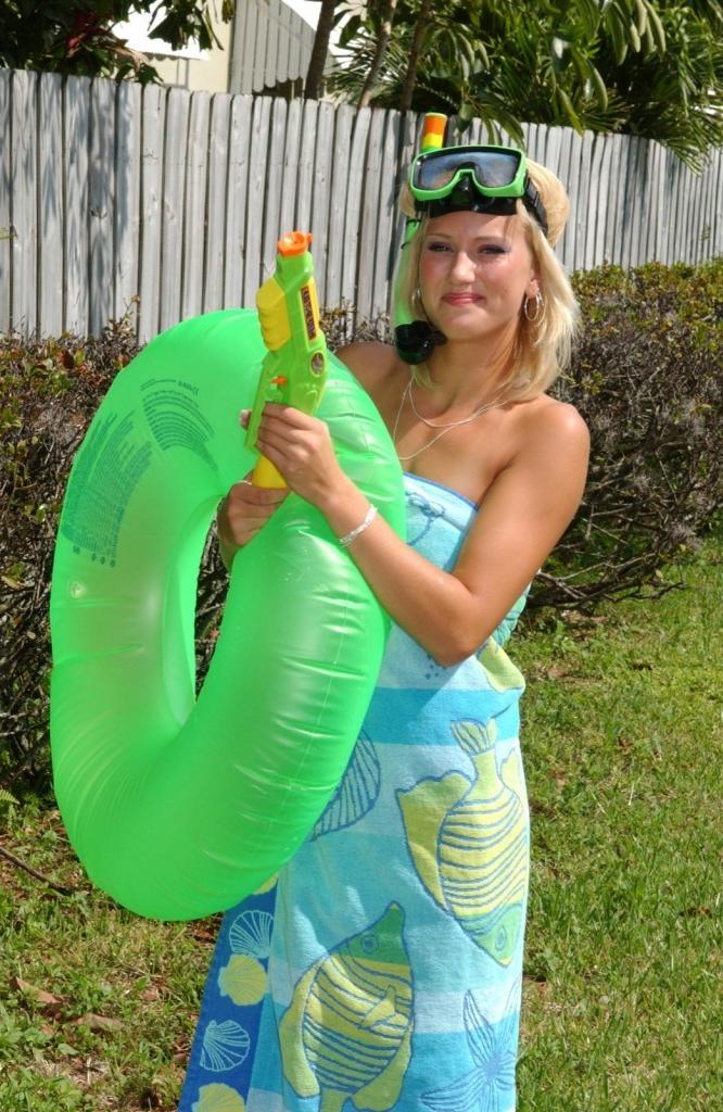 16P Getting lucky with a cute teen babe