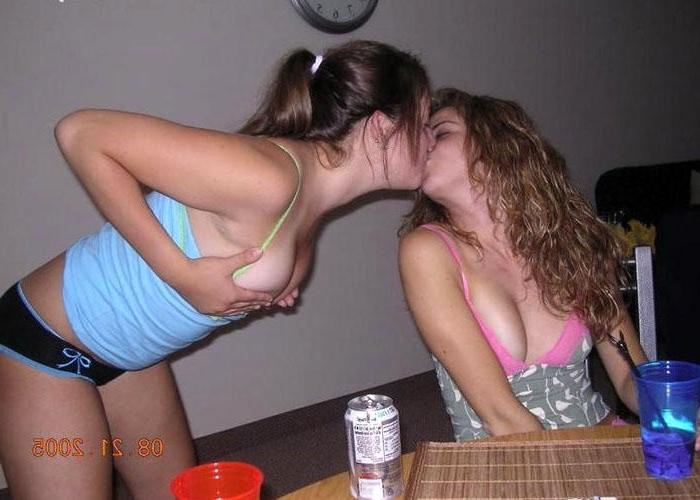 15P Hot and sexy fotos of different beautiful amateur teens