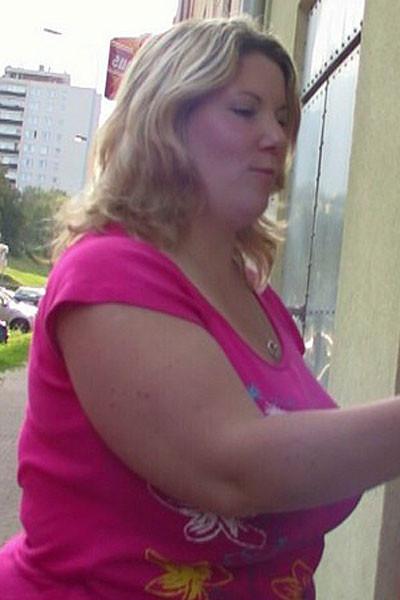 12P The horny BBW lets the car mechanic take her home and drill her pussy with long 