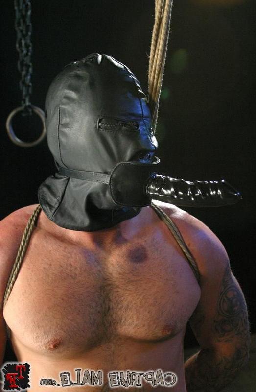 18P Mistress Julie Simone plays with slaves Cherry Torn and Daac