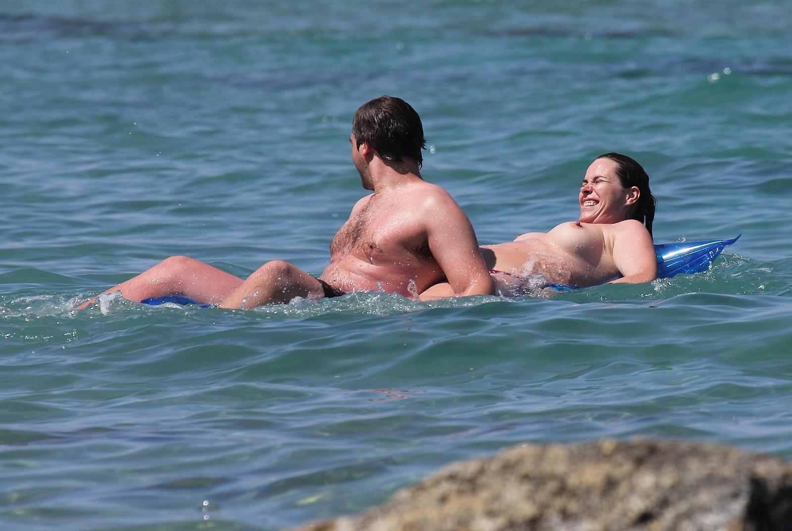 15P Lying out in the hot sun is this nudist's favorite