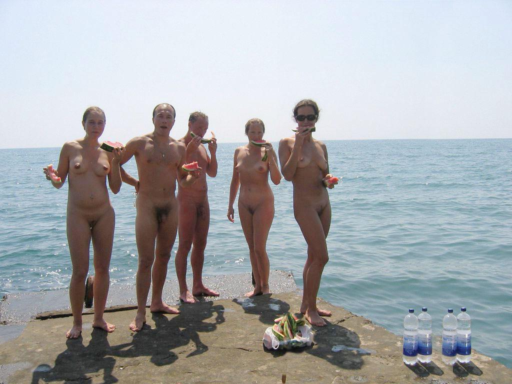 15P Naked couple give a show with their love of nudism