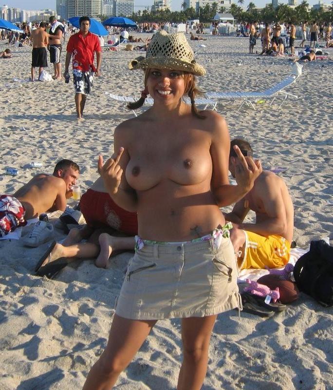 15P Gorgeous nudist blonde gets an all over tan