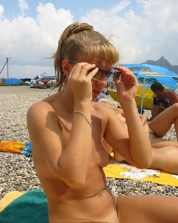 15P Raven haired goddess nudist shows off her body
