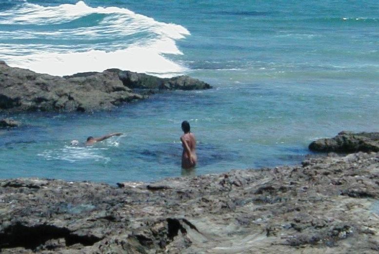 15P Amazing nude babe shows off her sexy naked body