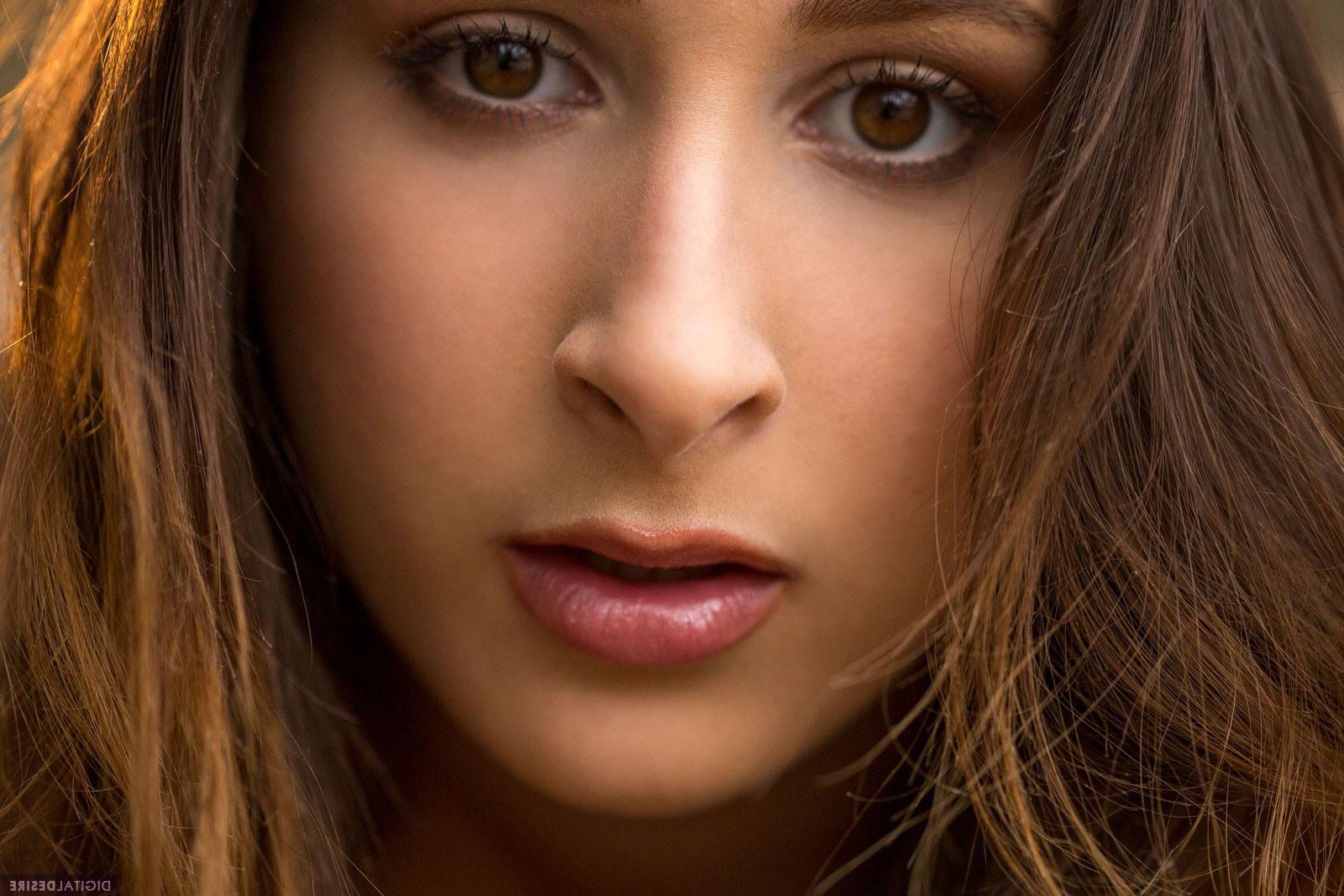 15P Fantastic brunette Ashley Adams showing her perfect body