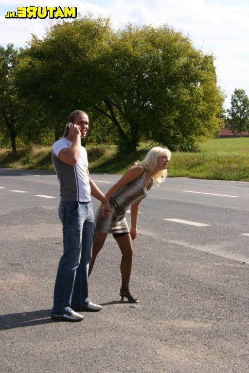 16P Mature MMF sex in a taxi