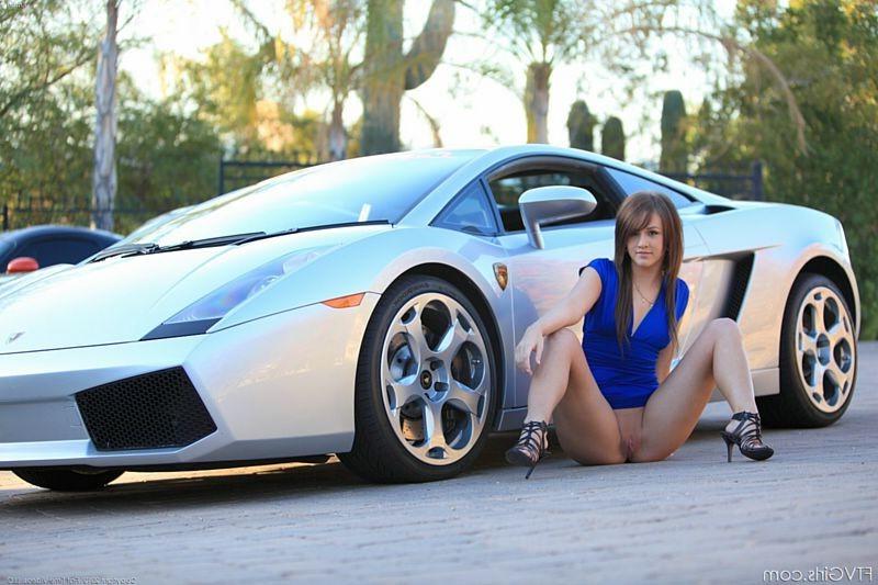 15P Gorgeous teen rubs her pussy all over some hot cars