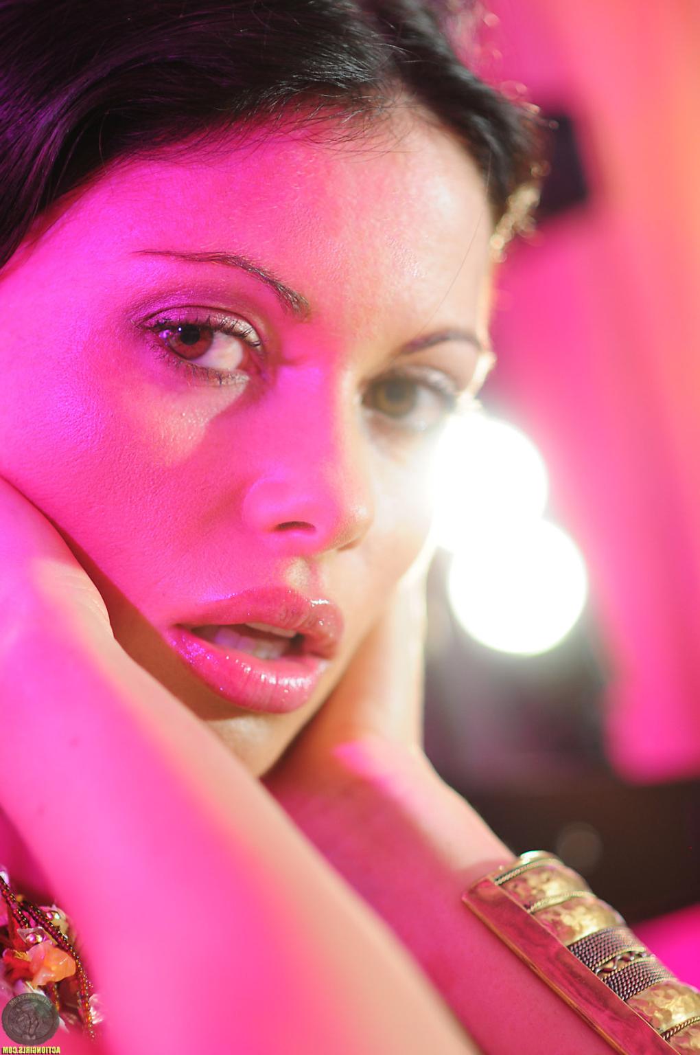 16P Exclusive Veronica Zemanova Photos Actiongirls.com