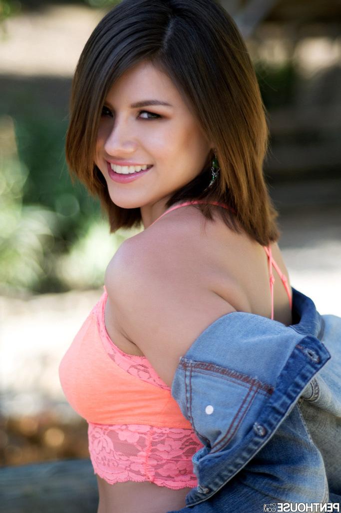 15P Pretty country girl Shyla Jennings spreads her pink pussy