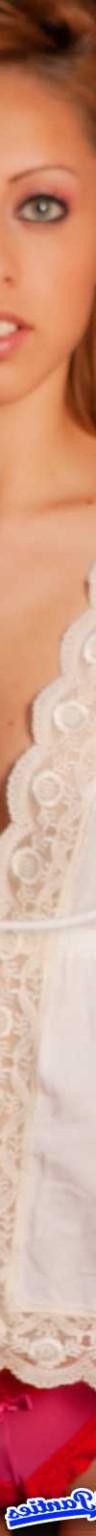 18P Tina pink pantie camel toe