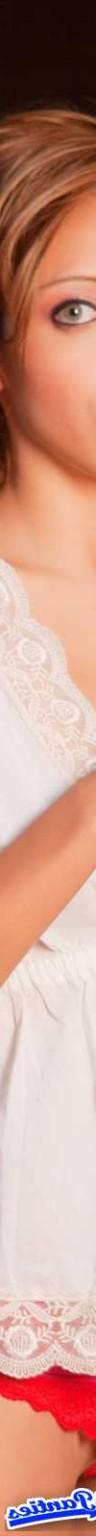 18P Tina pink pantie camel toe