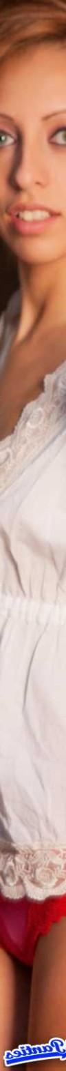 18P Tina pink pantie camel toe