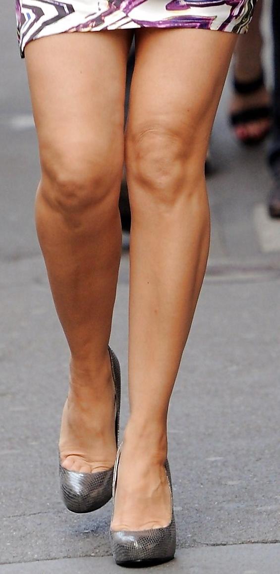 25P Shoes and feet i would love to spunk over!
