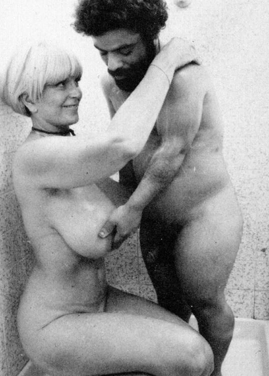 12P Retro mature pornstar Candy Samples fucked in vintage xxx films