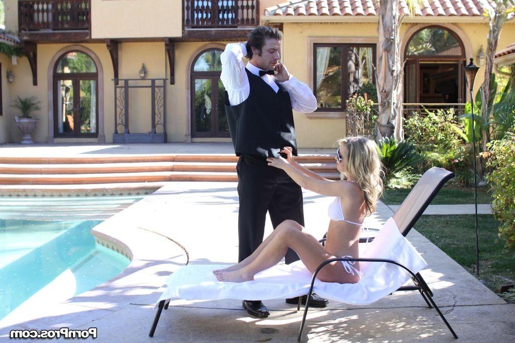 16P Mandi Armani seducing her lucky butler outdoors