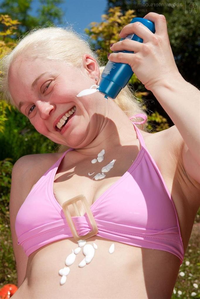 16P Blonde Australian babe removing her wet bikini