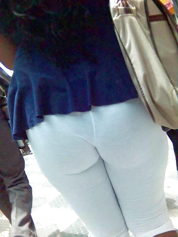 10P White pants