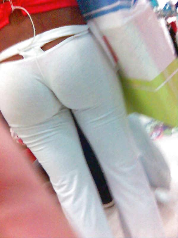 10P White pants