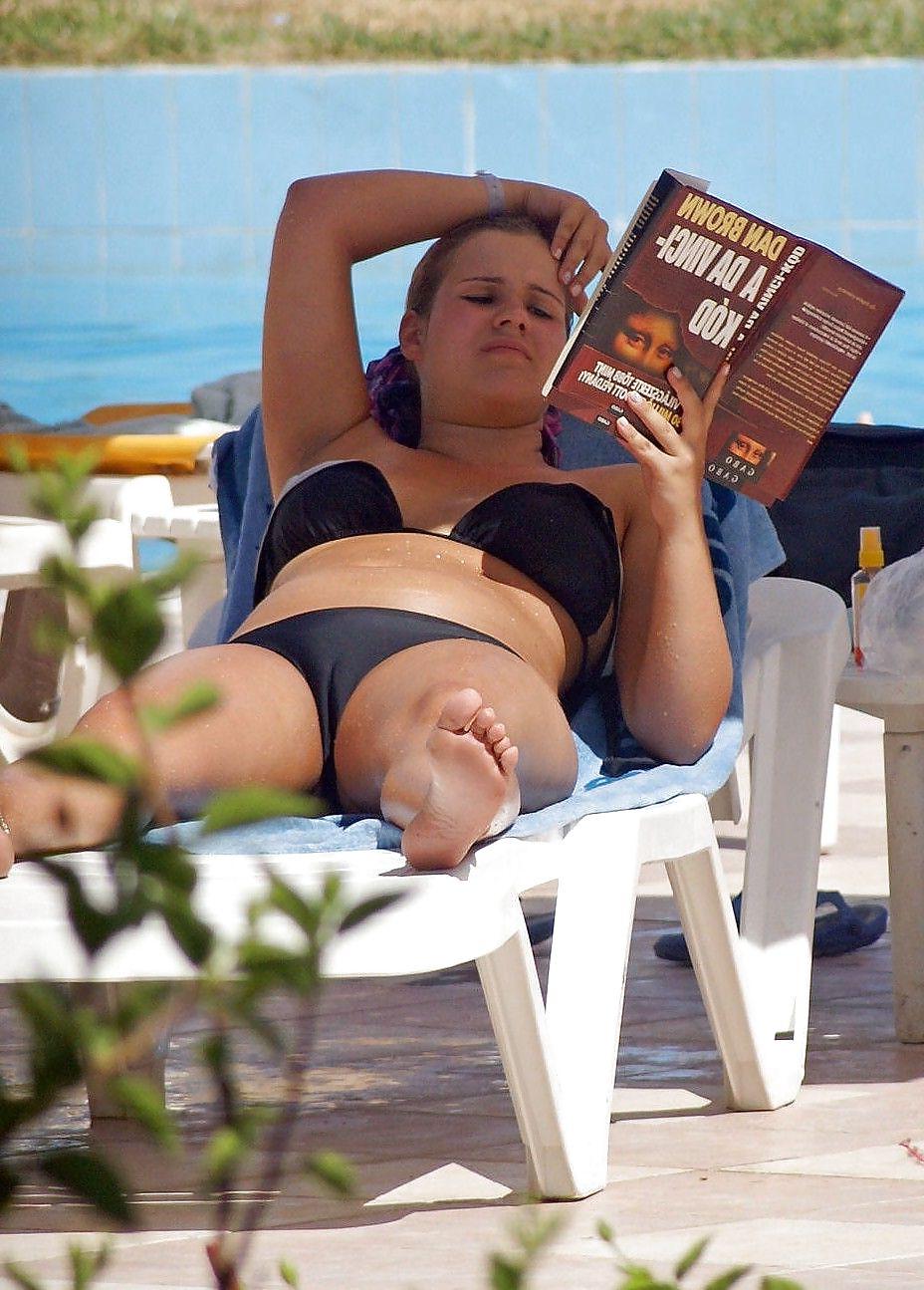 25P Bikini+Camel Toe+Tits= Erotica 2 By twistedworlds