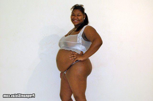 16P Pregnant Black Hooker Paid To Take Sperm
