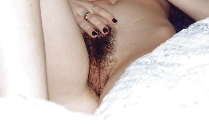 11P Arab Housewife 14
