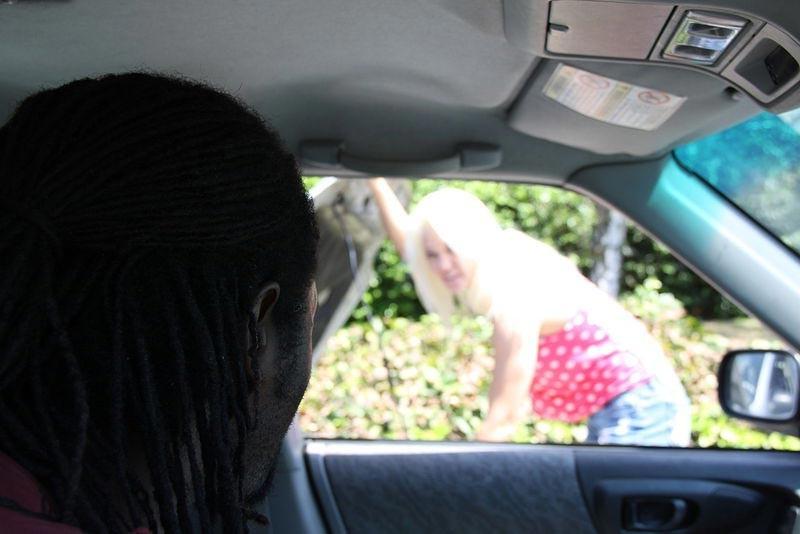 15P Car Trouble Interracial Fuck