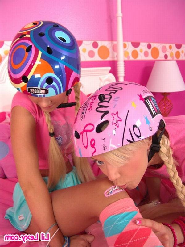 16P Sexy blonde teens in horny lesbian sex game