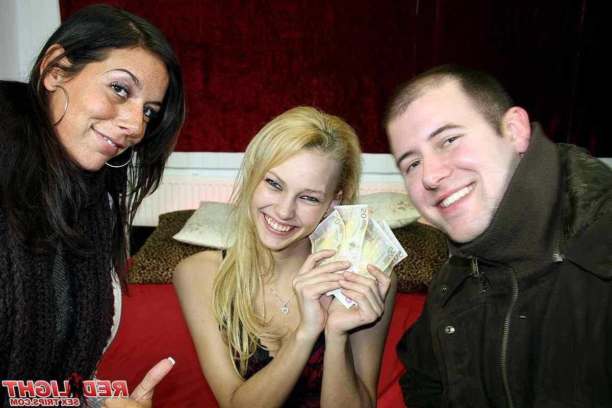 14P Blonde hooker in hardcore action