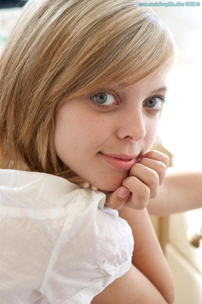 16P Beautiful blonde Australian amateur teen strips