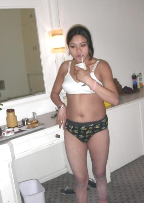 25P Indian Housewife Nisha 