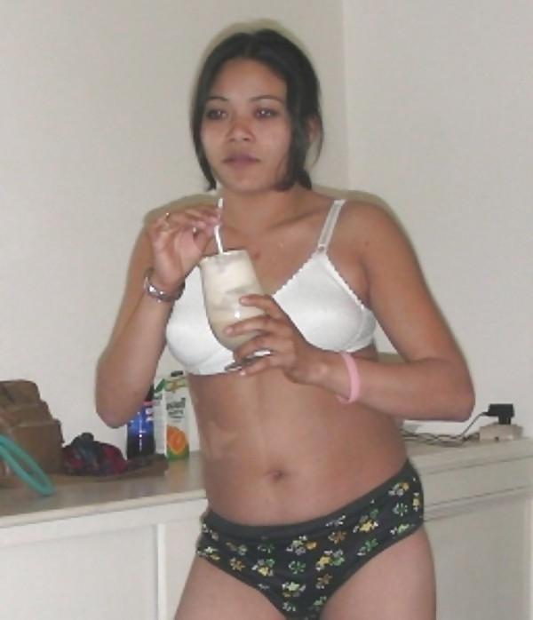 25P Indian Housewife Nisha 