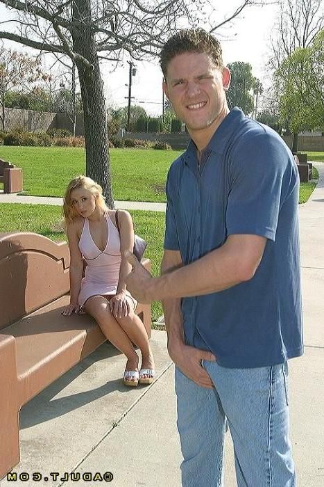 15P teen shows her tits inside a guys car