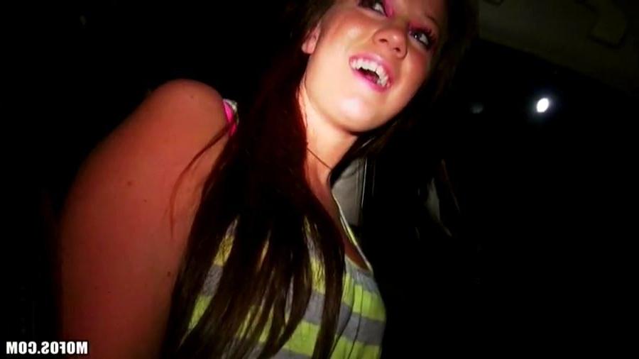 16P Teen slut Kelsey Jones sucks cock in a driving car
