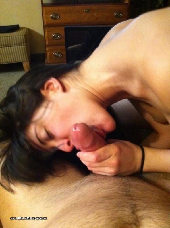 10P Pretty brunette sucking cock and fucking at the hotel