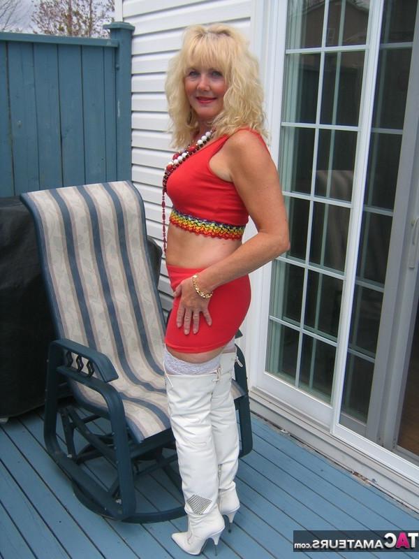 20P Sexxy Slutty and Shiny thigh high white boots Dont you just love