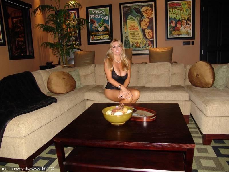 15P Cock sucking blonde beauty