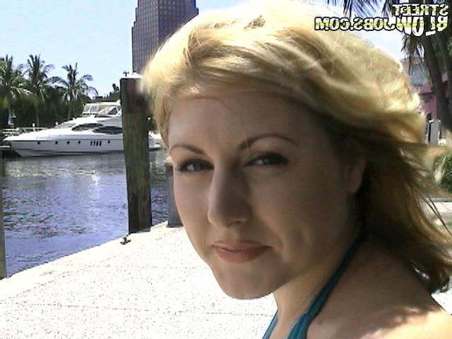 15P Hot amateur babe gets busted on spy cam as she blows a stranger