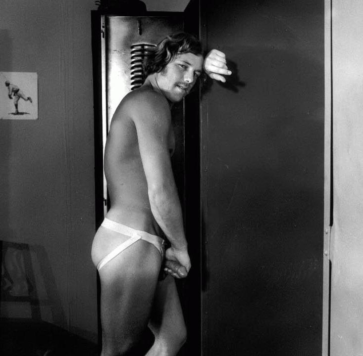 12P Vintage gay guys sucking cock after game