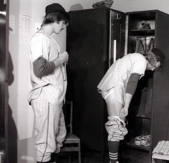 12P Vintage gay guys sucking cock after game