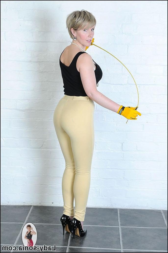 12P English dominatrix