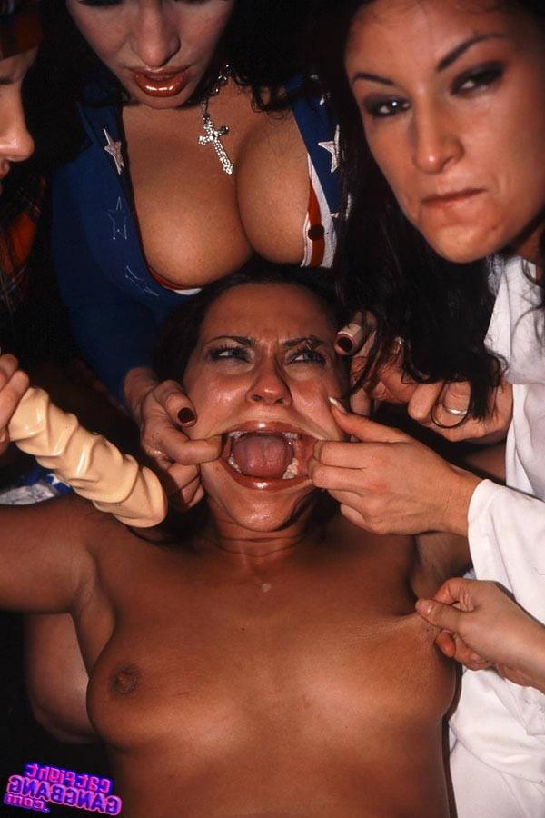 17P Hardcore lesbians fucking hardcore with dildos and strapon