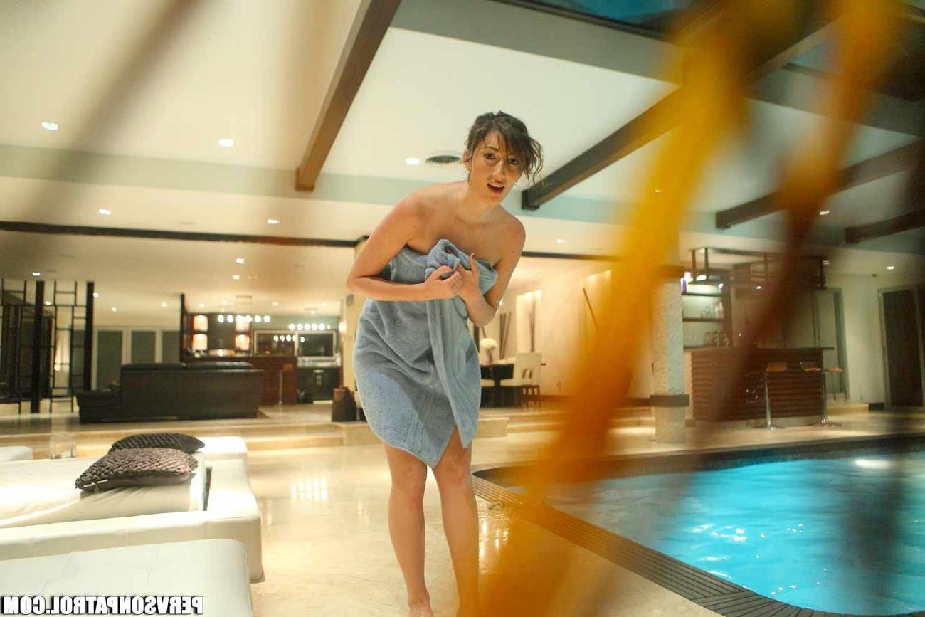 17P Softcore porn with hot sexy babe being busted swimming naked