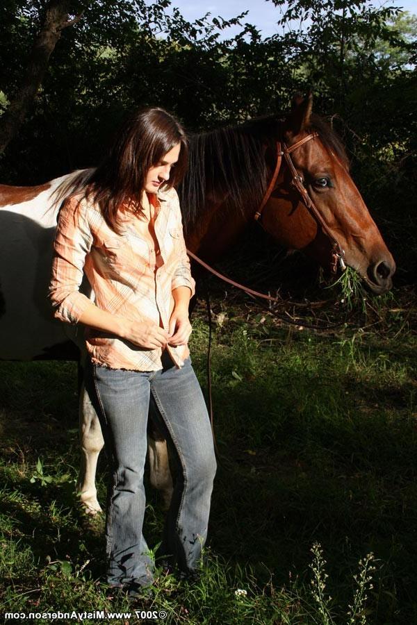 20P Riding horse nude
