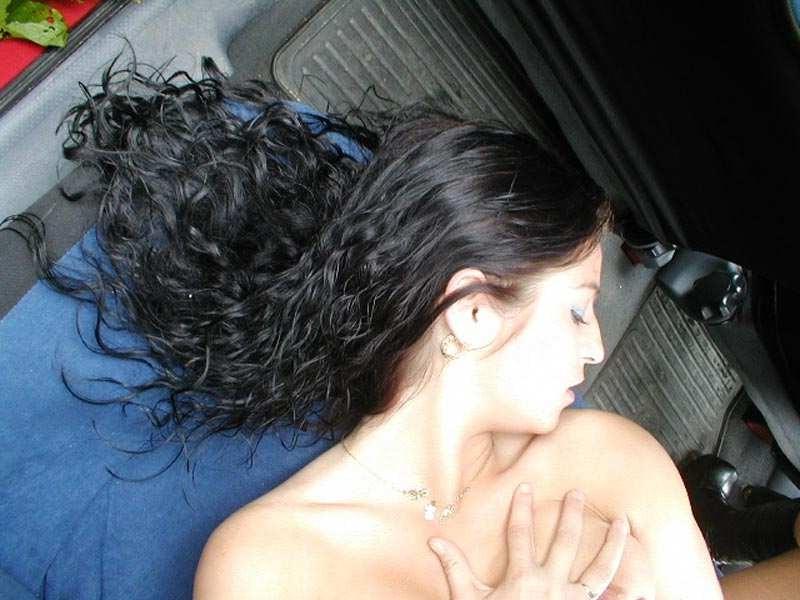 16P Nudist wife toying her pussy in a parked car