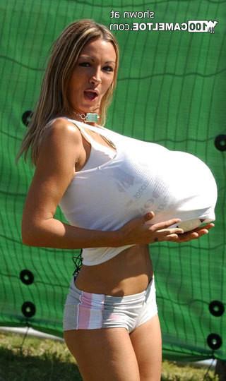 12P Galleries of amateur celebrity camel toes