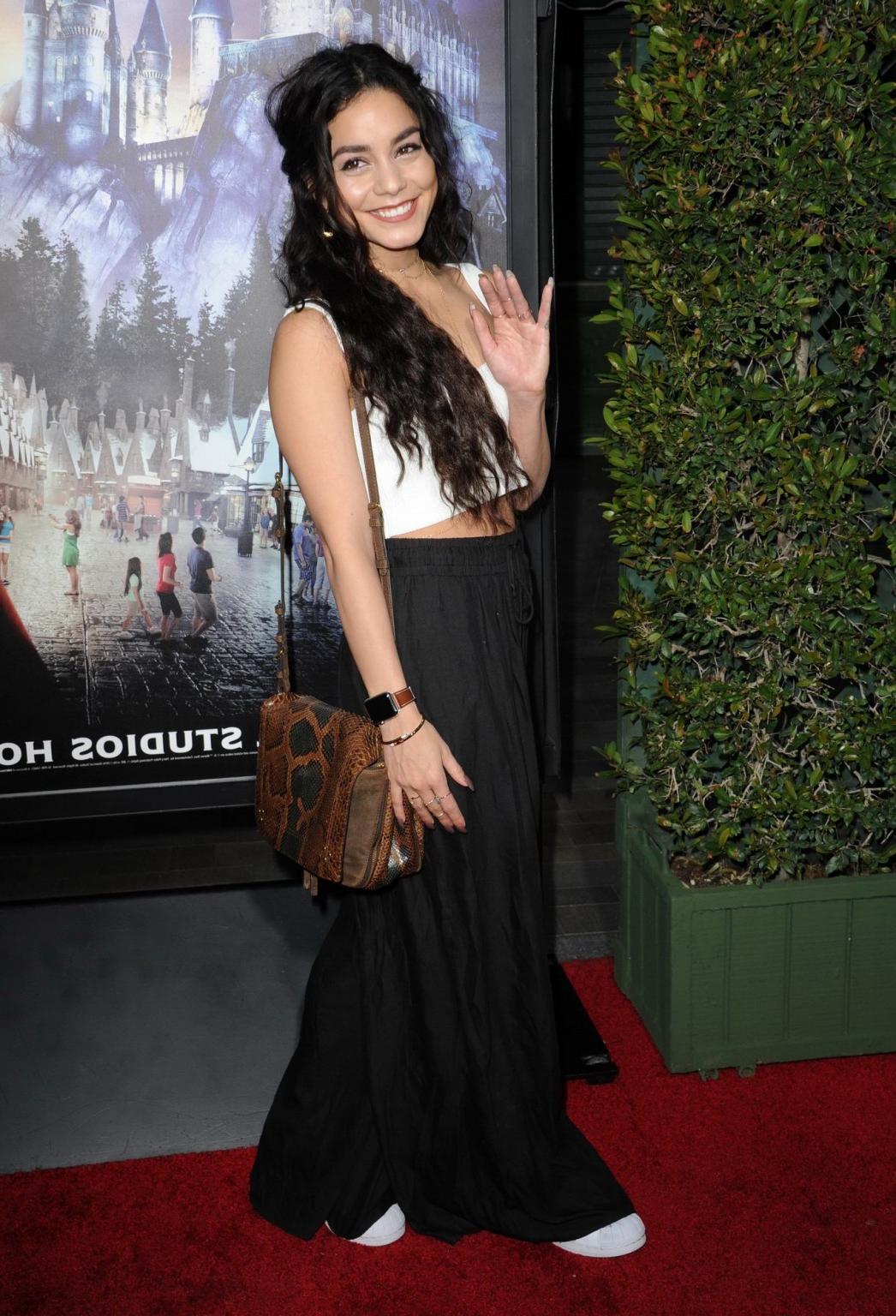 16P Vanessa Hudgens looks hot in belly top and skirt