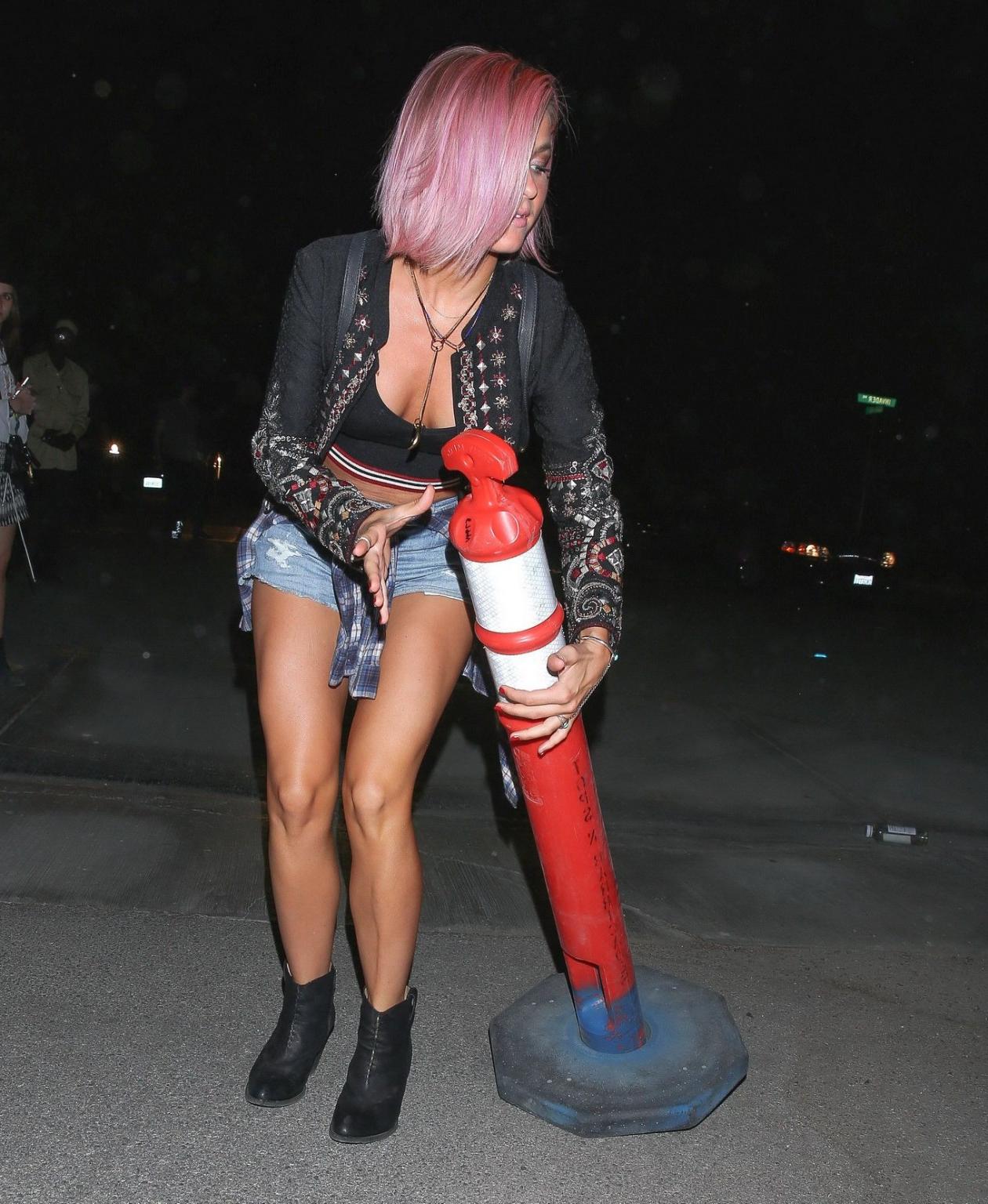 16P Julianne Hough busty and leggy in belly top and shorts at the Neon Carnival at C